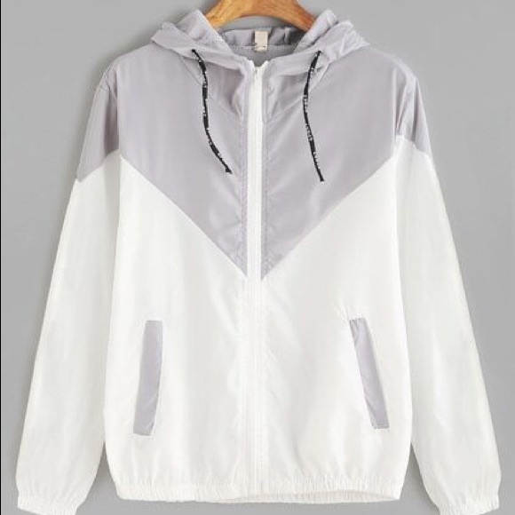 lululemon athletica Jackets & Blazers - Drawstring Hooded Wind Breaker